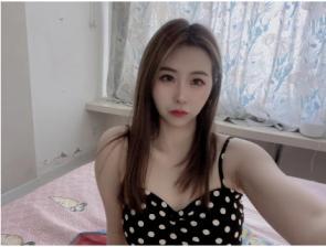 颜值美女小婉 第1张