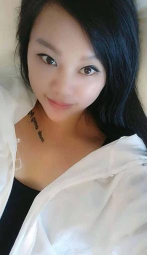 90后性感美女 第1张
