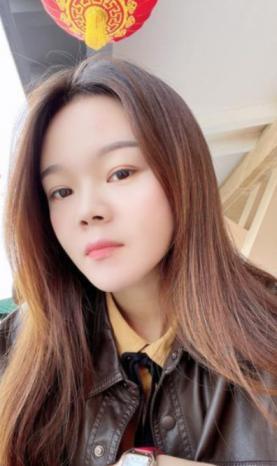 南山潇潇可舌吻 第1张
