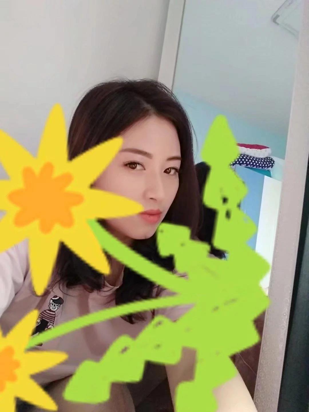 成都牛市口的一个气质美女还算不错 第2张