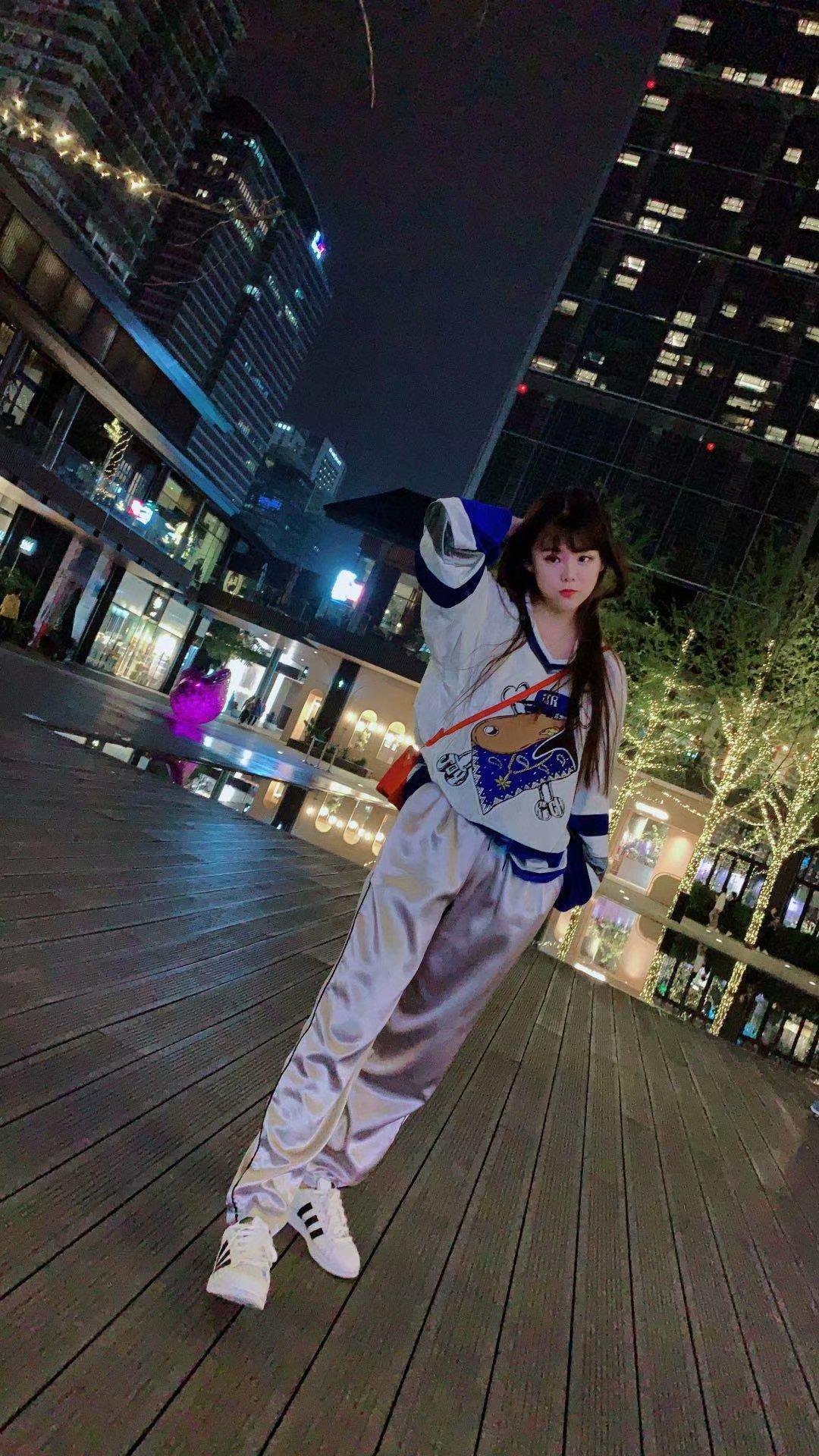 刚下水的四川成都妹妹 第1张