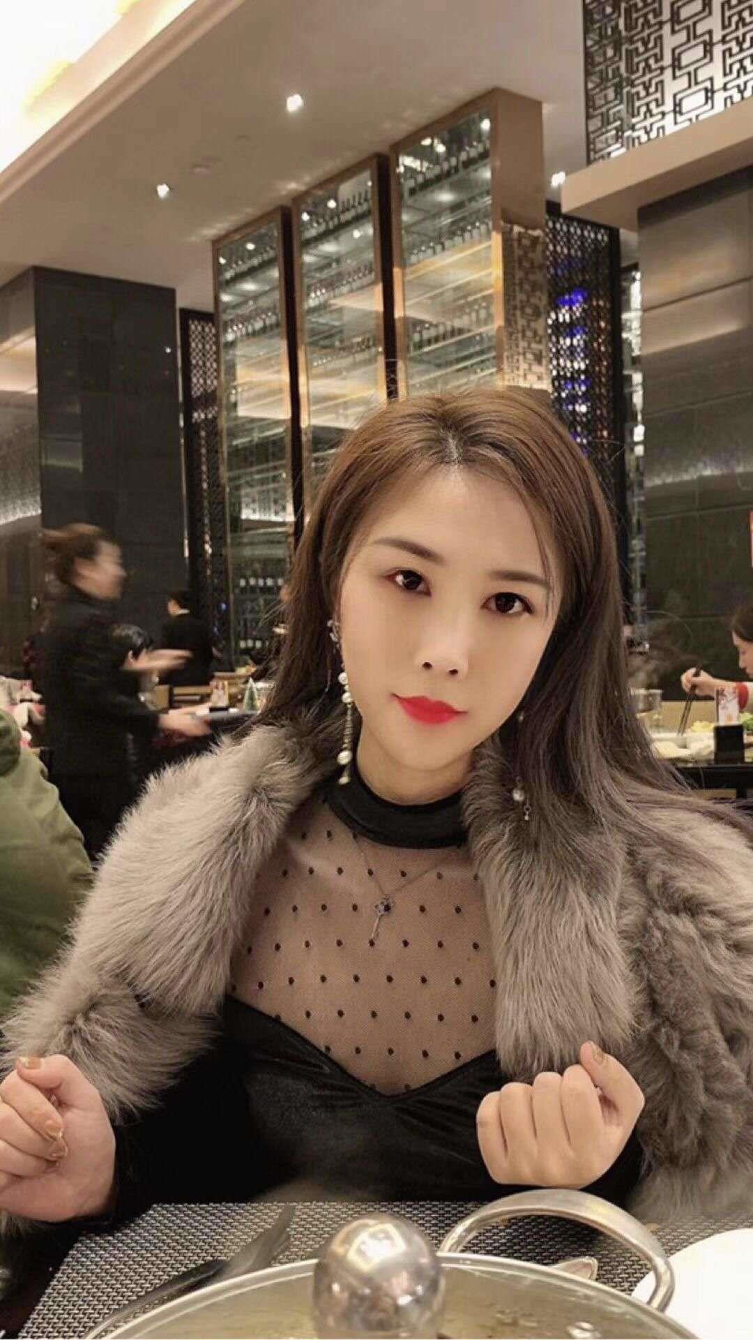 身材系S型靓女小梦,清纯可爱 第1张