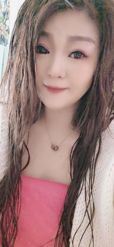 大胸胖妹 第2张