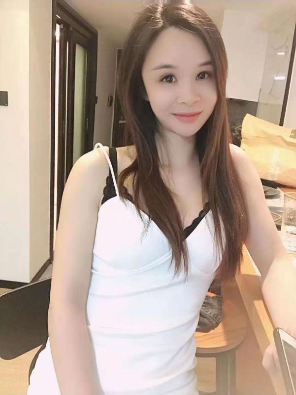 颜值不错的小妹胸也还不错 第3张