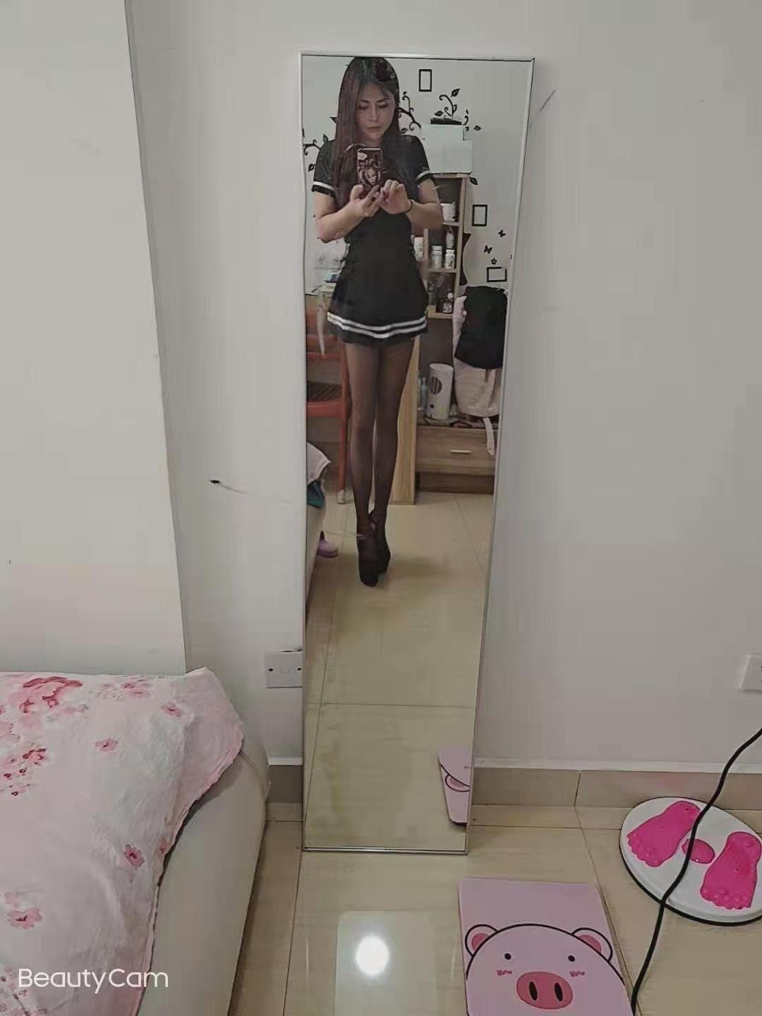 西湖区巨乳服务系 第2张