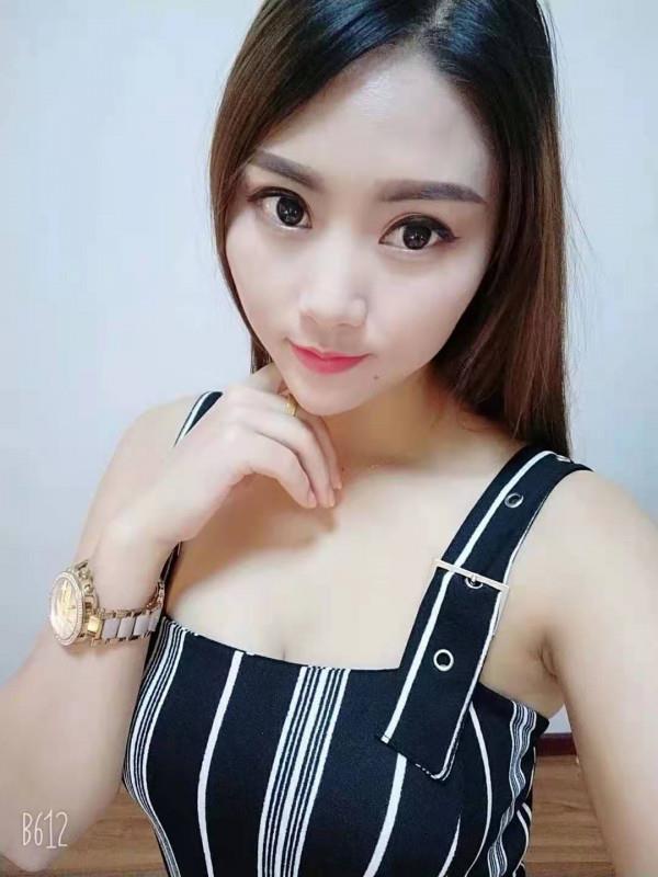 成都一个妹子 第2张