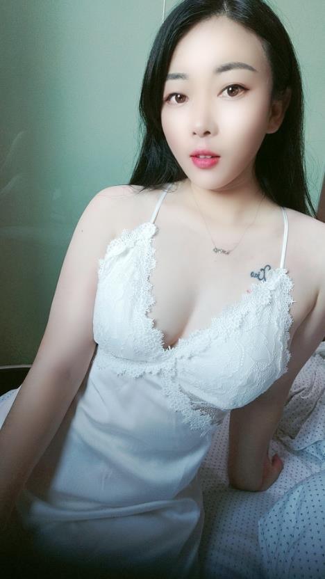 成熟36D依依 第1张