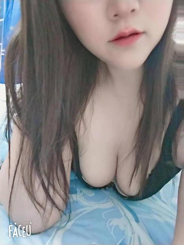 服务不错的苏菲姐姐 第2张