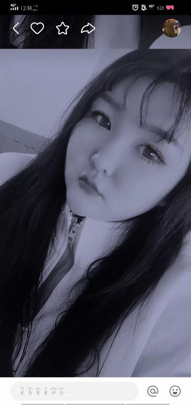 可双飞的00后小胖妞 第1张