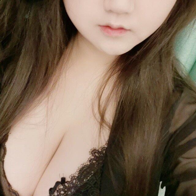华润万象城大胸妹 第1张
