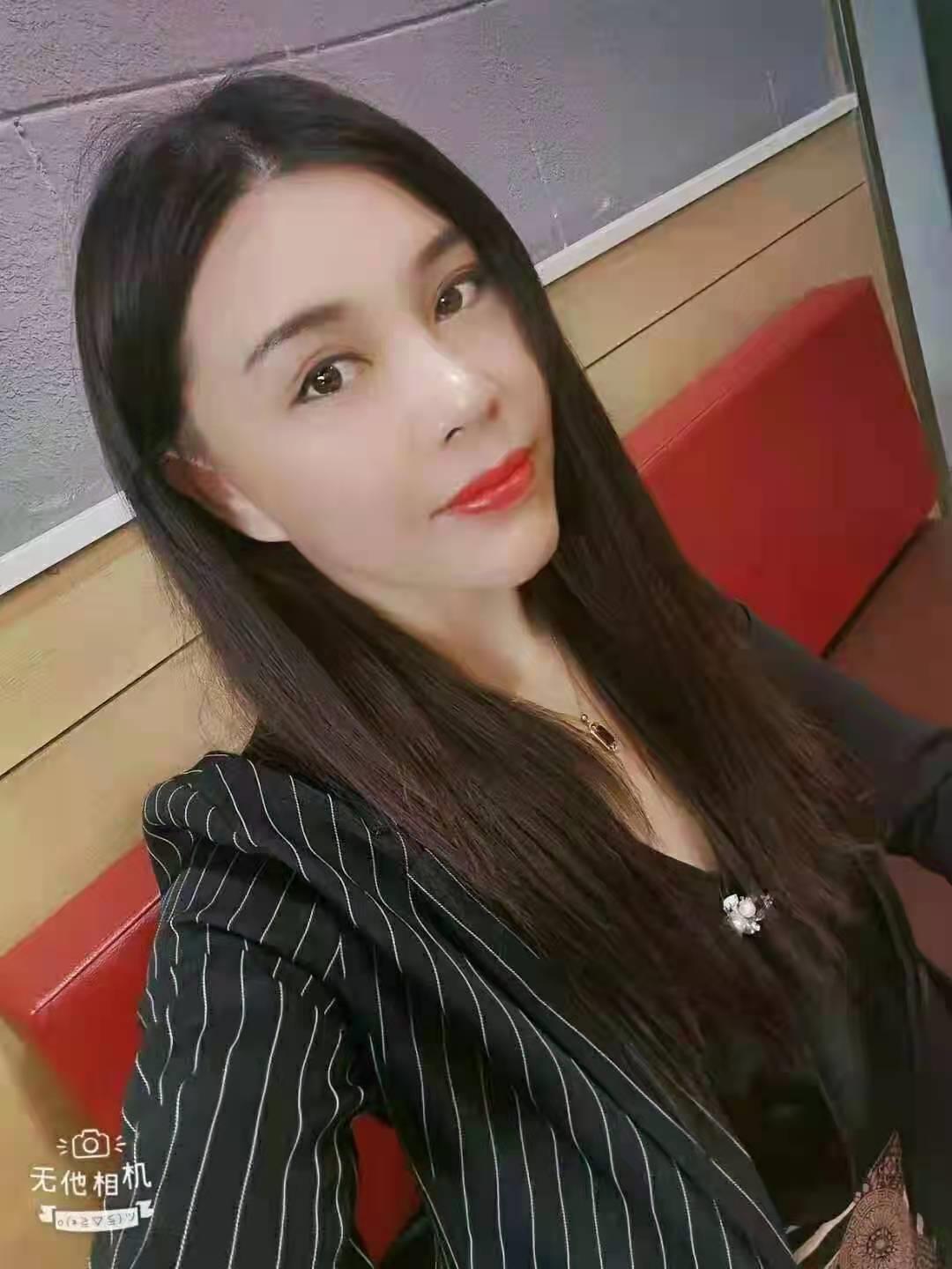 西安环城北路附近美熟女 第1张