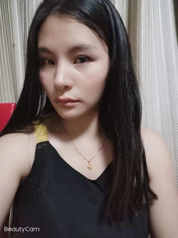 汉口站附近小姐姐 第2张