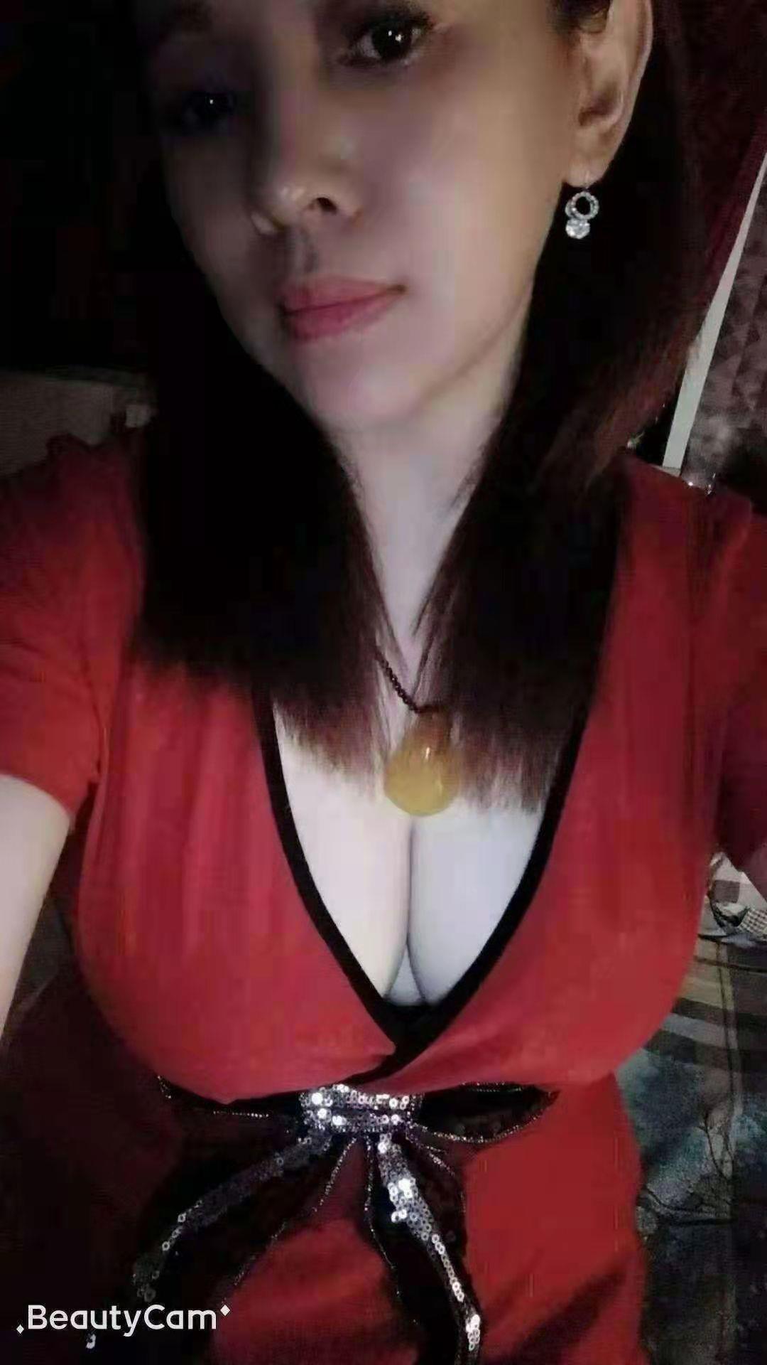 性感熟女水蜜桃小姐姐 第2张