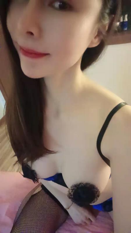 爱健身的小骚货 第1张