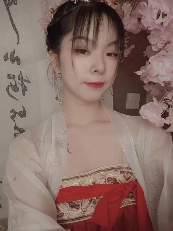 年轻短发嫩妹哒哒 第1张