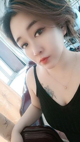体验丰满美少妇 第3张