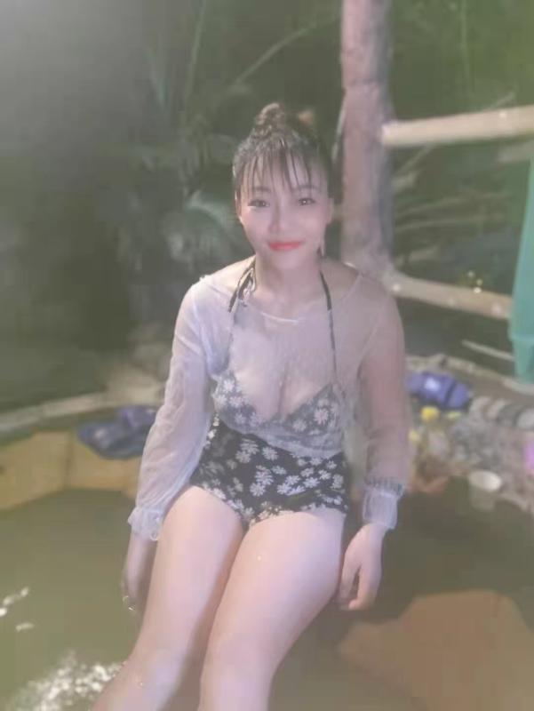 沙坪坝大胸巨臀青青 第1张