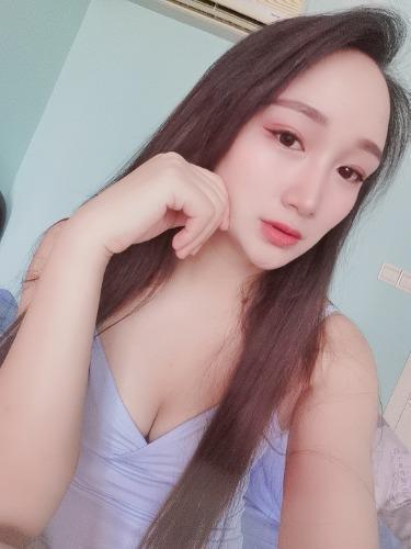 天河区制服诱惑小骚货 第1张