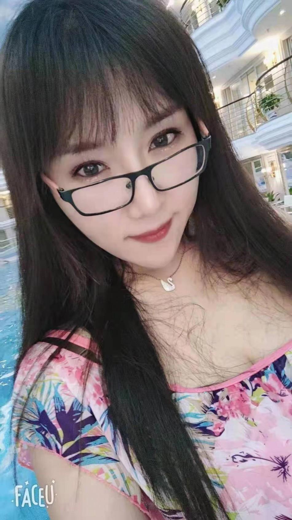 栖霞区大胸美女爽记 第1张