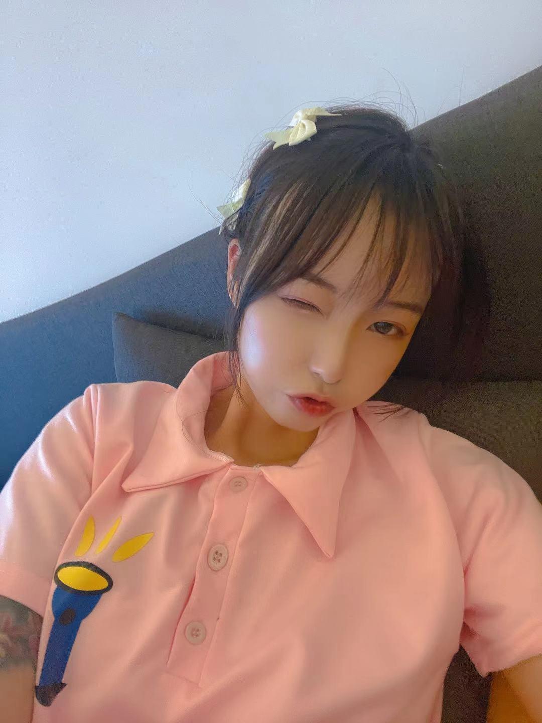 天河区长的不错的性感小尤物，就是胸小点儿 第1张