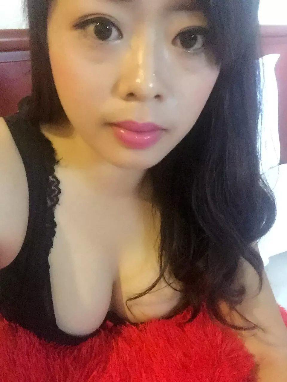 大战d杯妹子 第2张