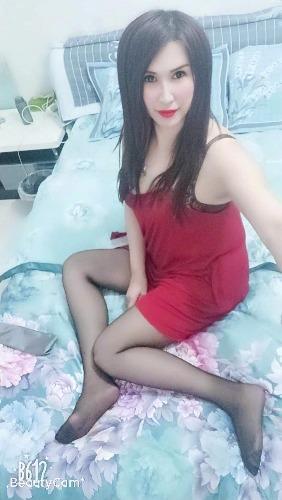 一个风情万种，性感，眉眼含春的女人，活好，不催。 第3张