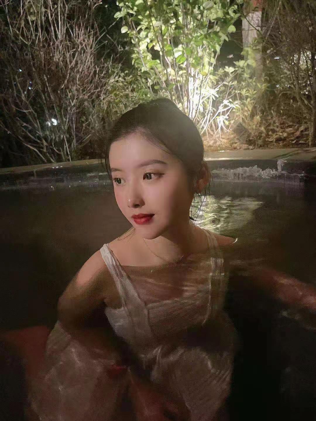 宁波大胸妹 第1张