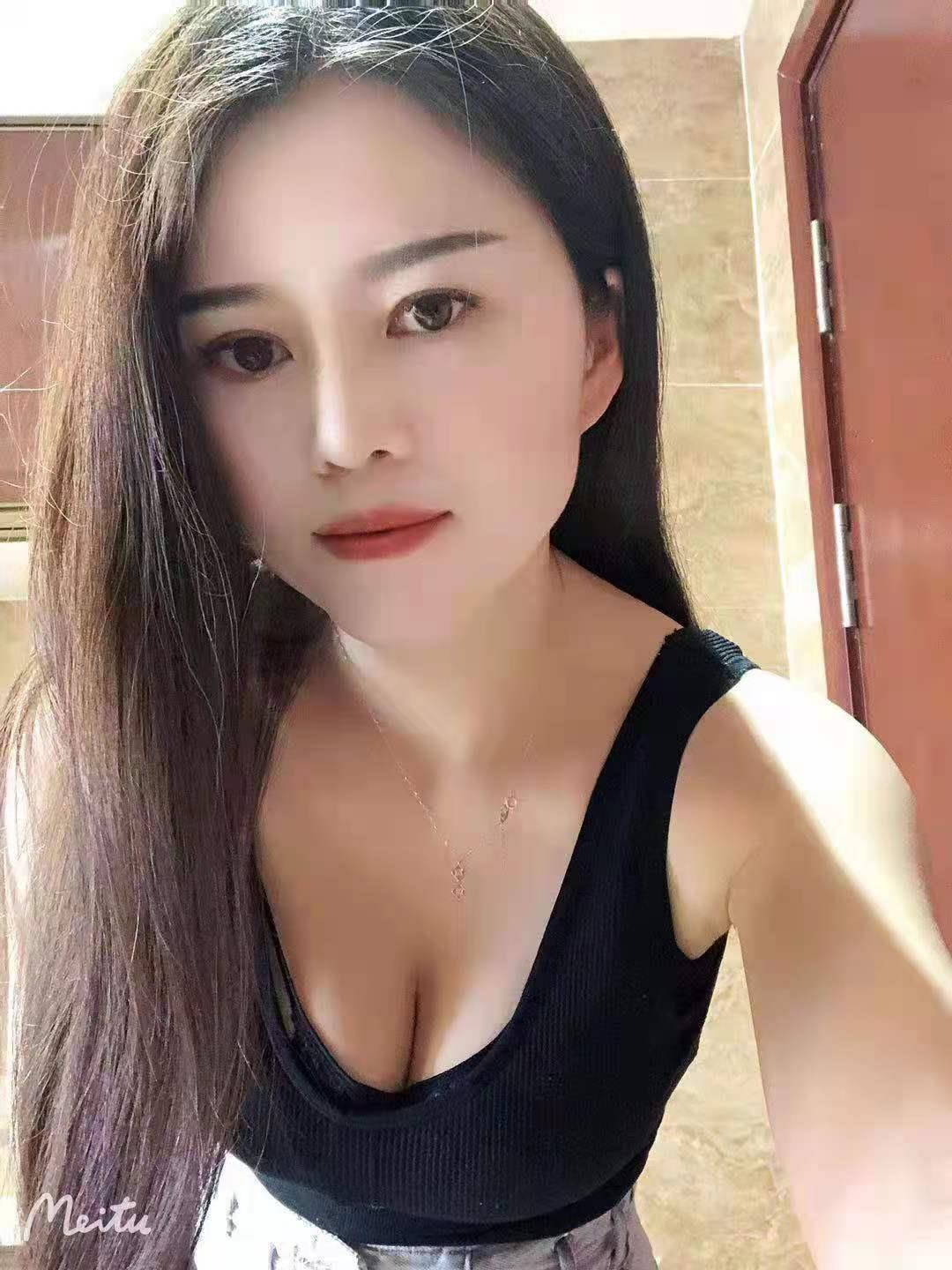 36D大胸性感妹~七七，坐莲舒服令人回味 第2张