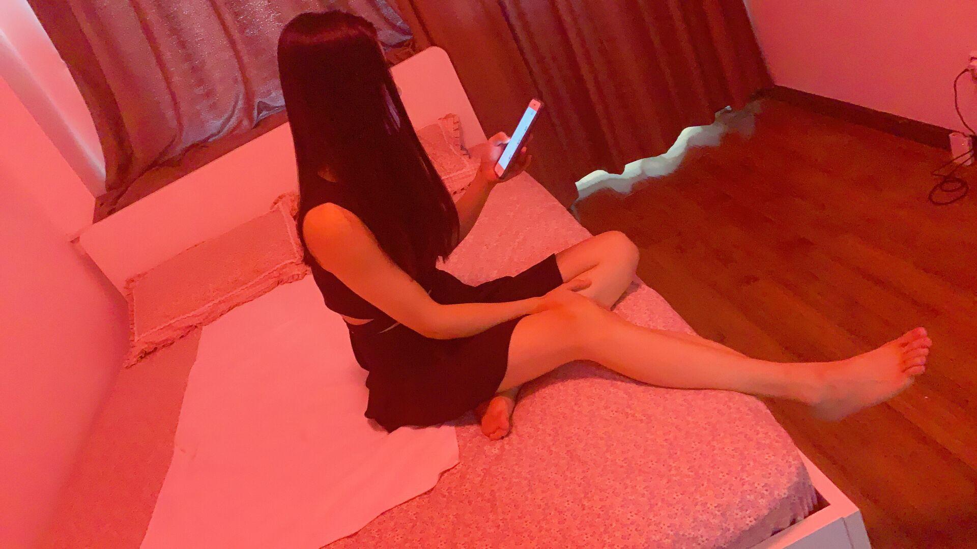 大桥南路轻熟女 第1张